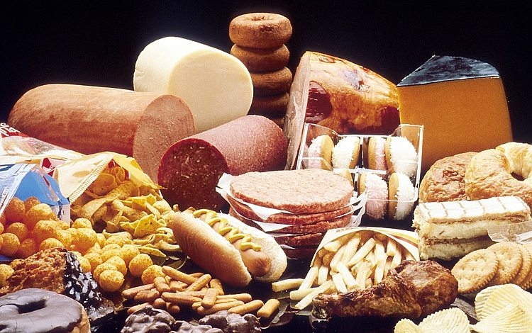 Perché non possiamo resistere ai cibi spazzatura?